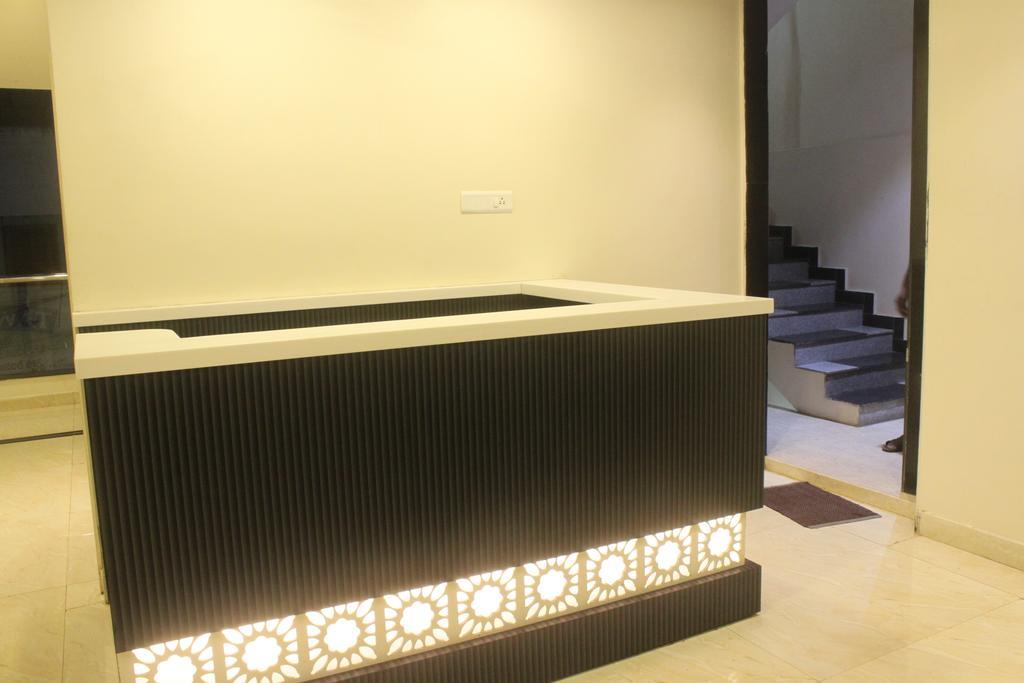 Hotel Lakshmi Grand Visakhapatnam Zewnętrze zdjęcie